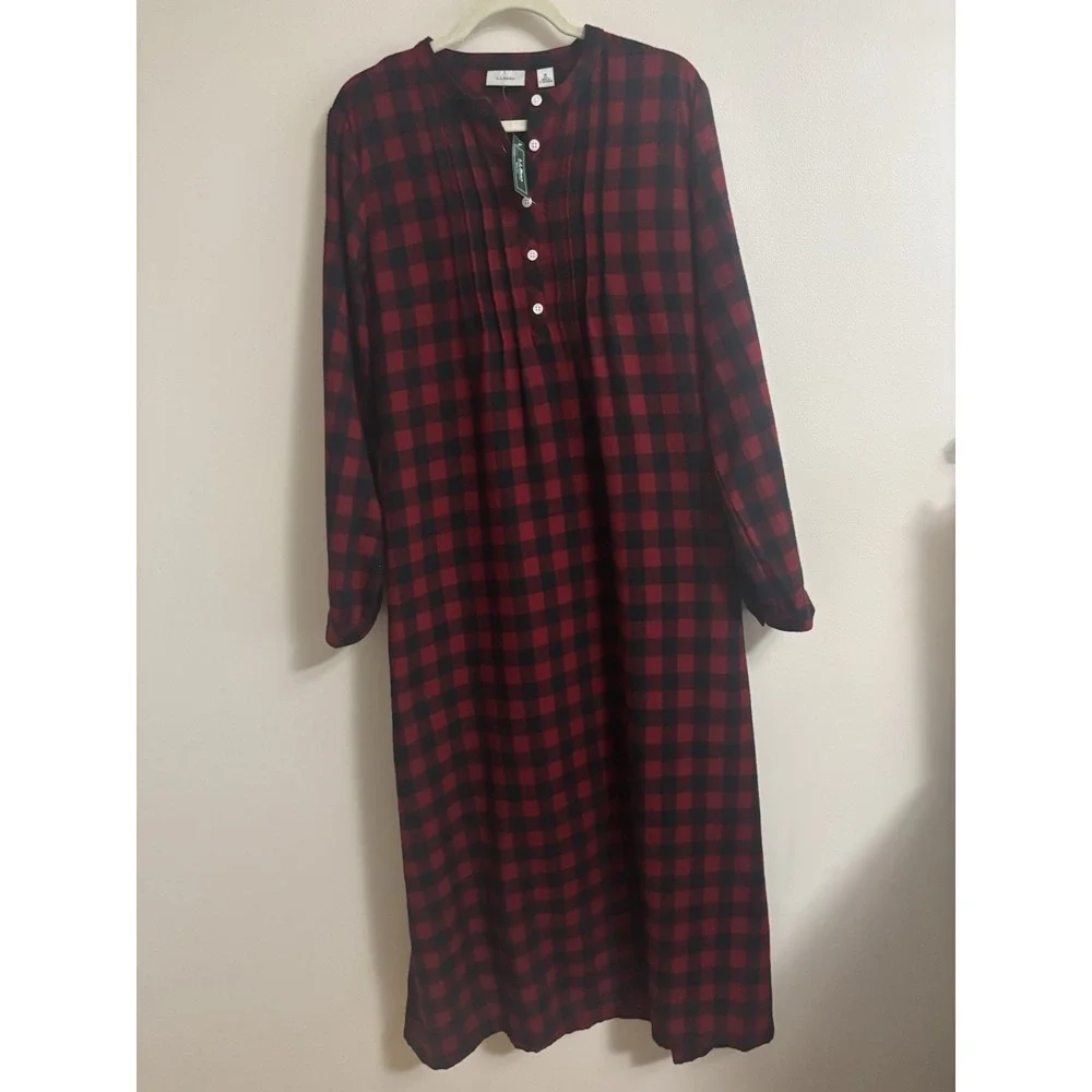 L.L. Bean Scotch Plaid Cotton Flannel Red Classic Pockets Nightgown Medium NEW